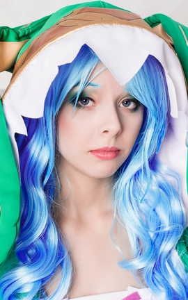 Disharmonica-Cosplay Yoshino